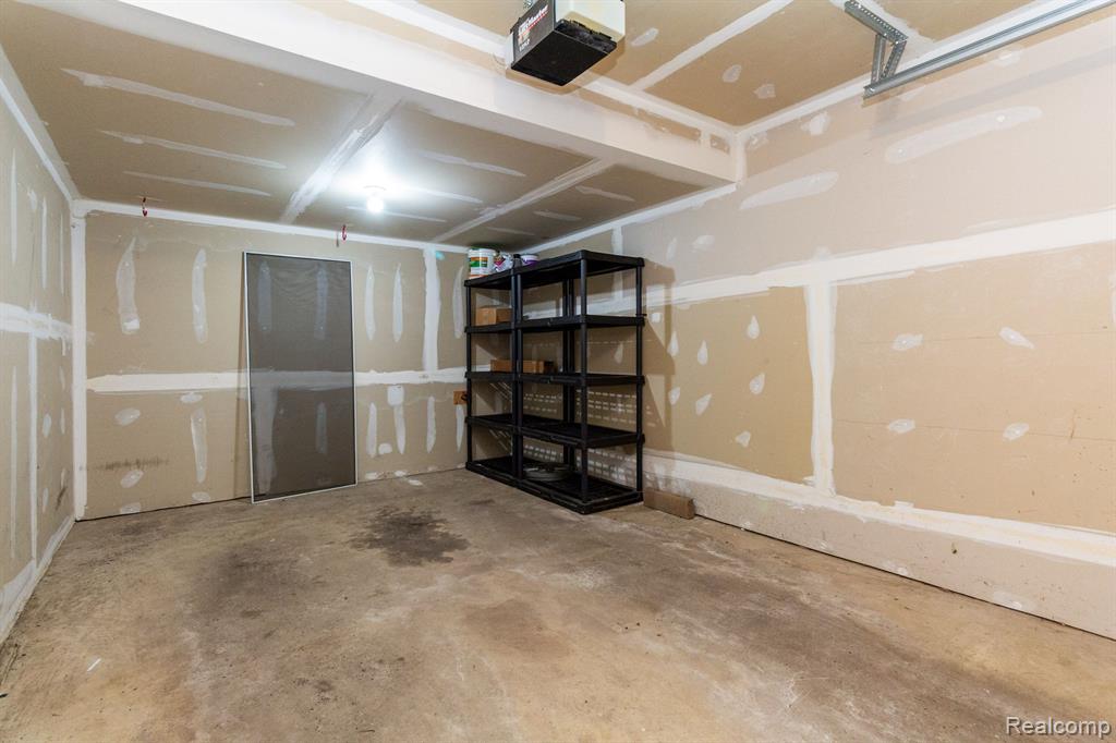 1017 BLUESTEM Lane, Ann Arbor, MI 48103 — Photo 27