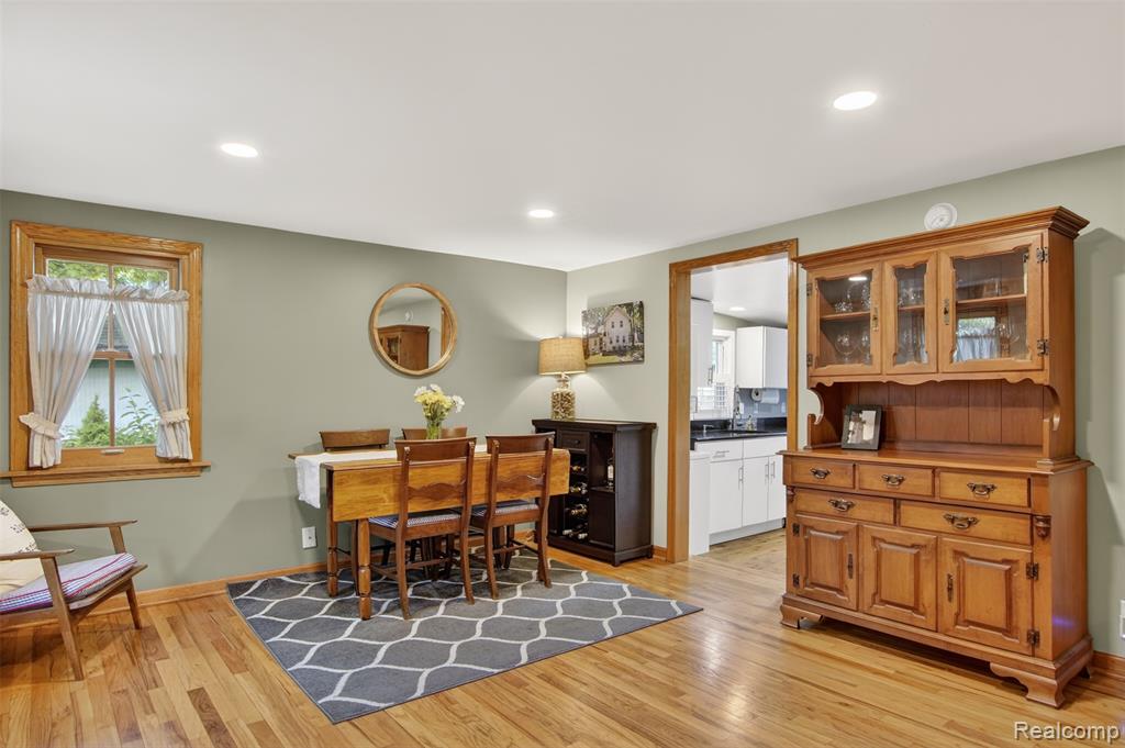 623 W Liberty Street - Photo 5
