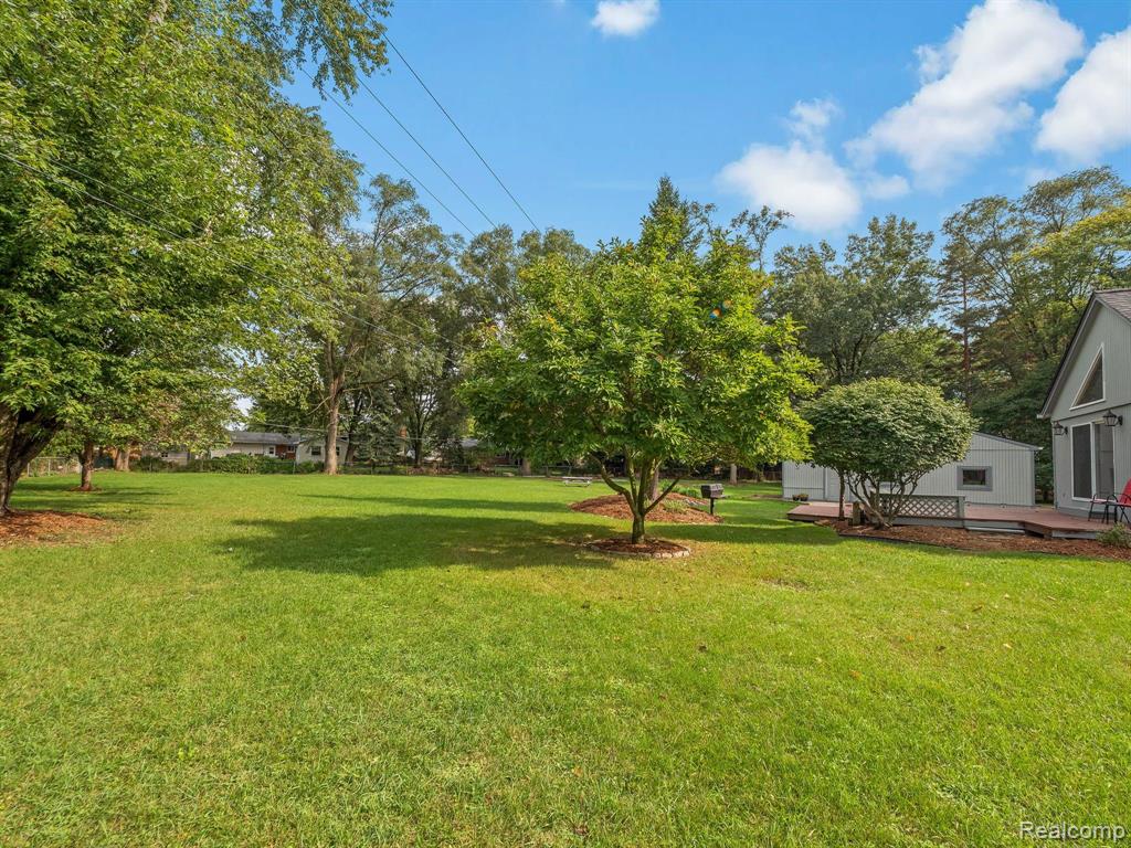 48070 SHELBY Road, Shelby Twp, MI 48317 — Photo 28