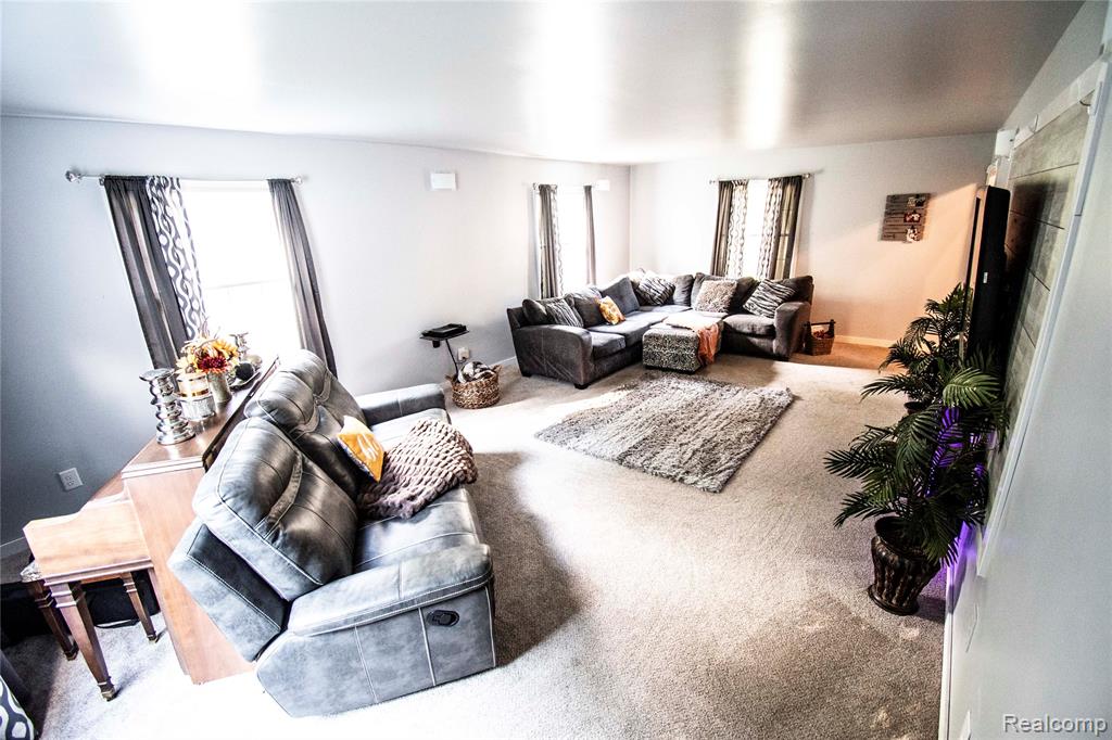 4855 N Arboretum Drive, Saginaw, MI 48638 — Photo 8