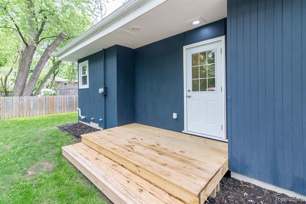 3175 LORRAINE Street, Ann Arbor, MI 48108 — Photo 4