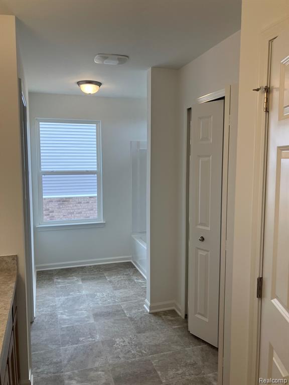 1942 MAGGIE Lane, Ypsilanti, MI 48198 — Photo 14