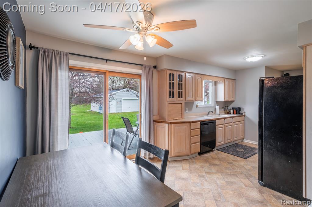 5395 Howe Road, Grand Blanc, MI 48439 — Photo 8