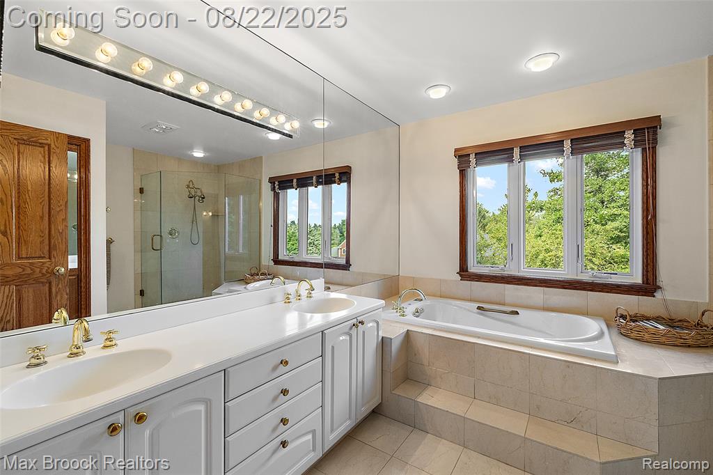 4134 Carillon Drive, Bloomfield Hills, MI 48302 — Photo 19