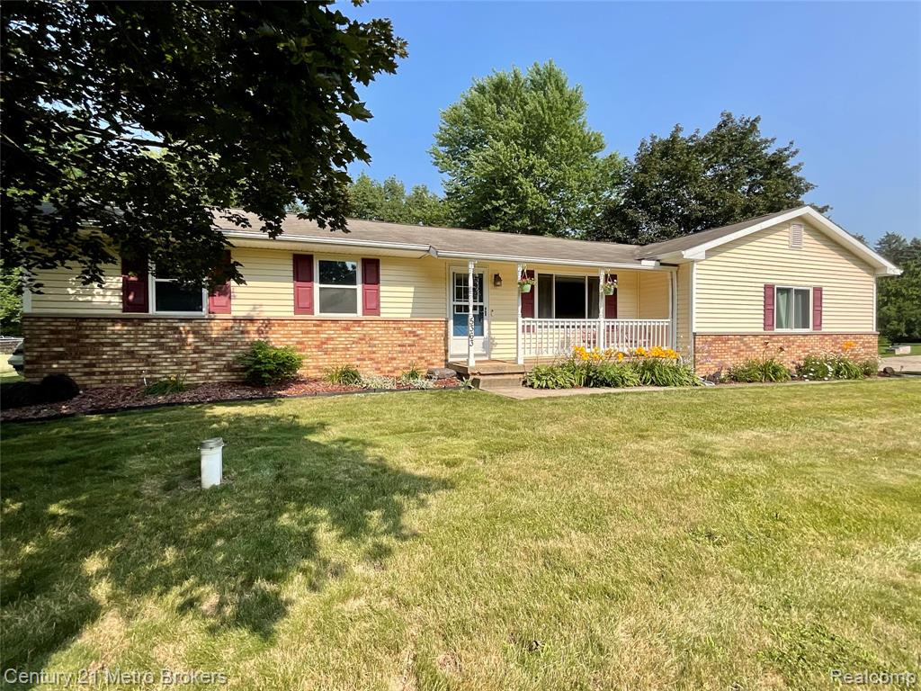 5363 Irish Road, Grand Blanc, MI 48439 — Photo 2