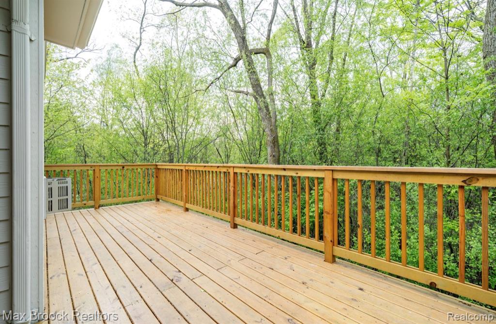4344 Gateway Circle, West Bloomfield, MI — Photo 7