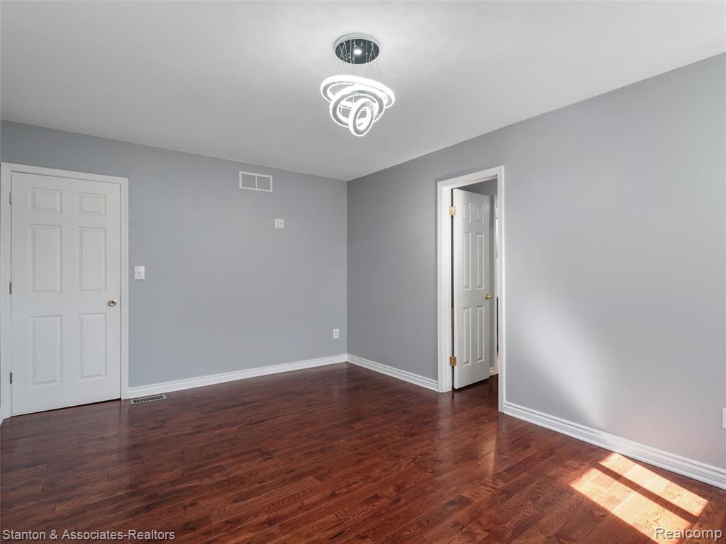 799 Kirts Boulevard, Troy, MI 48084 — Photo 14