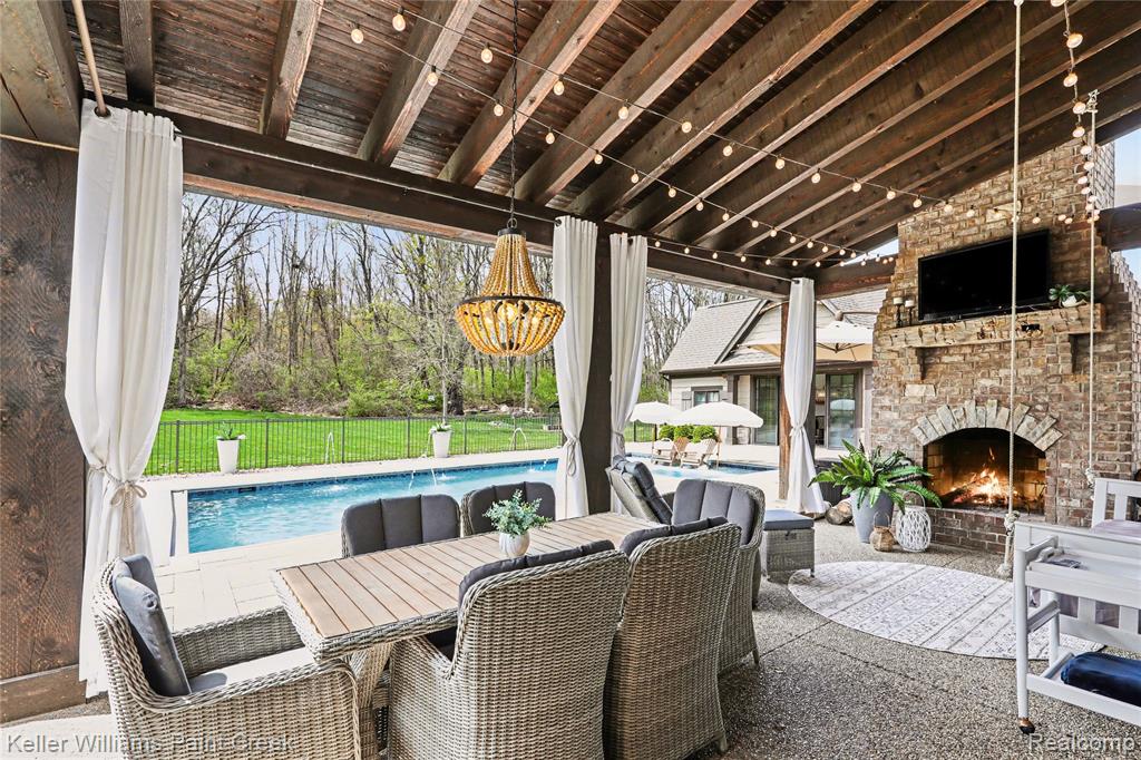 8135 Pine Knob Meadows Drive, Clarkston, MI 48348 — Photo 54