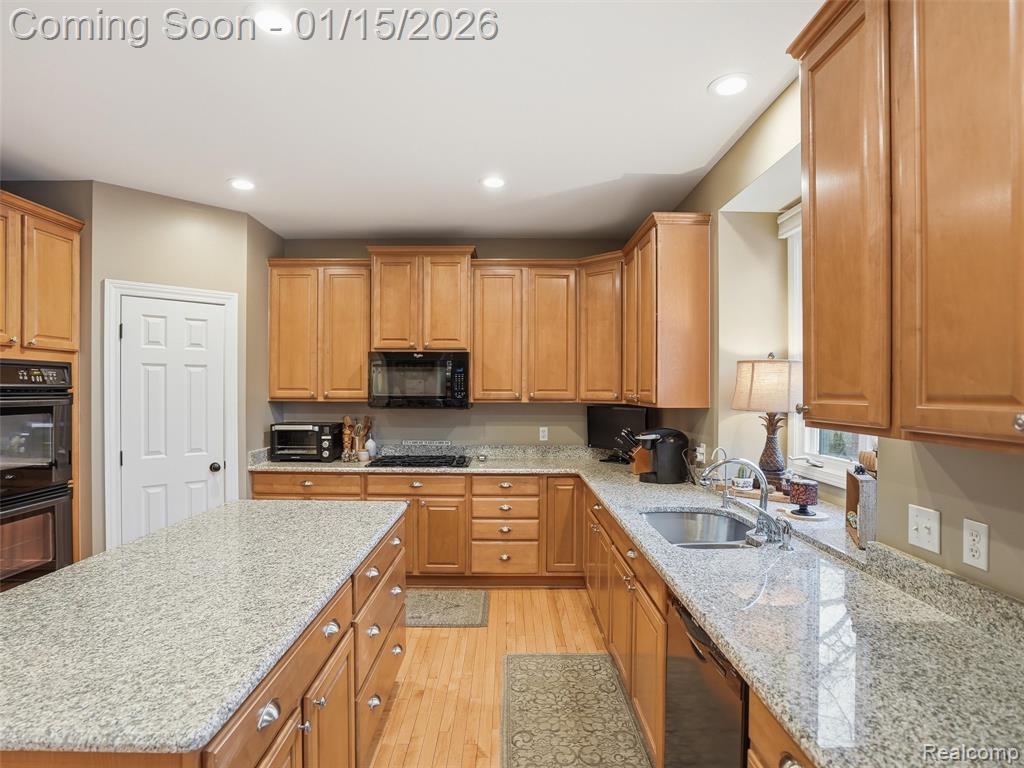 8249 Brookstone Lane, Clarkston, MI 48348 — Photo 19