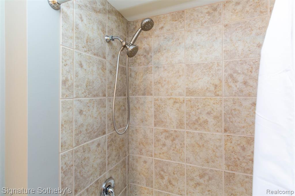 432 S Washington Avenue, 1007, Royal Oak, MI 48067 — Photo 26