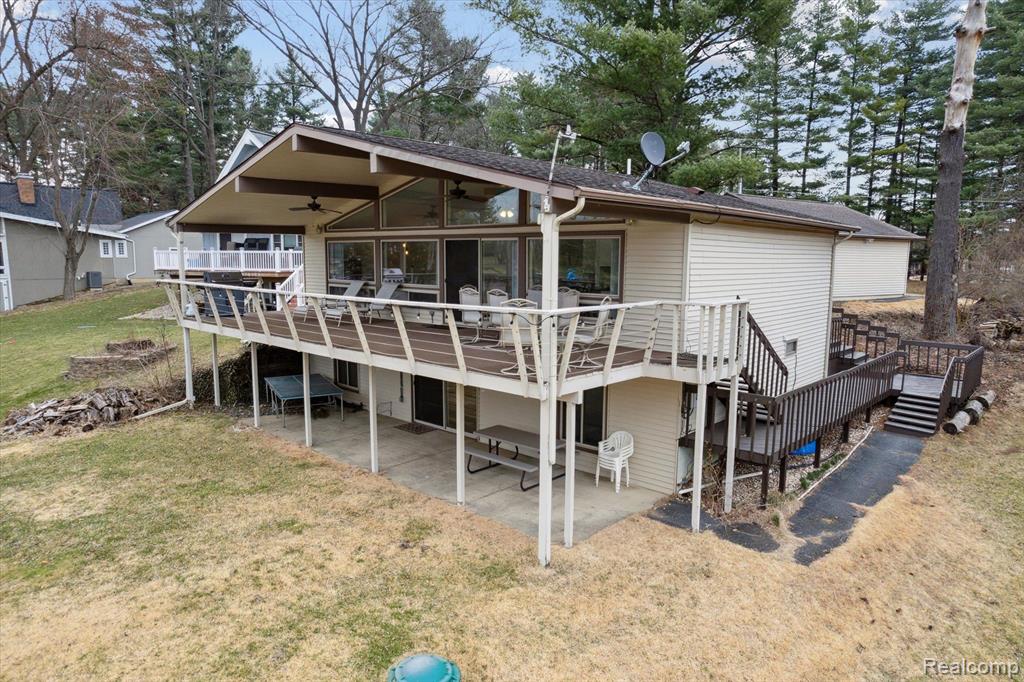 231 PINE HILL LAKE Drive, Horton, MI 49246 — Photo 55