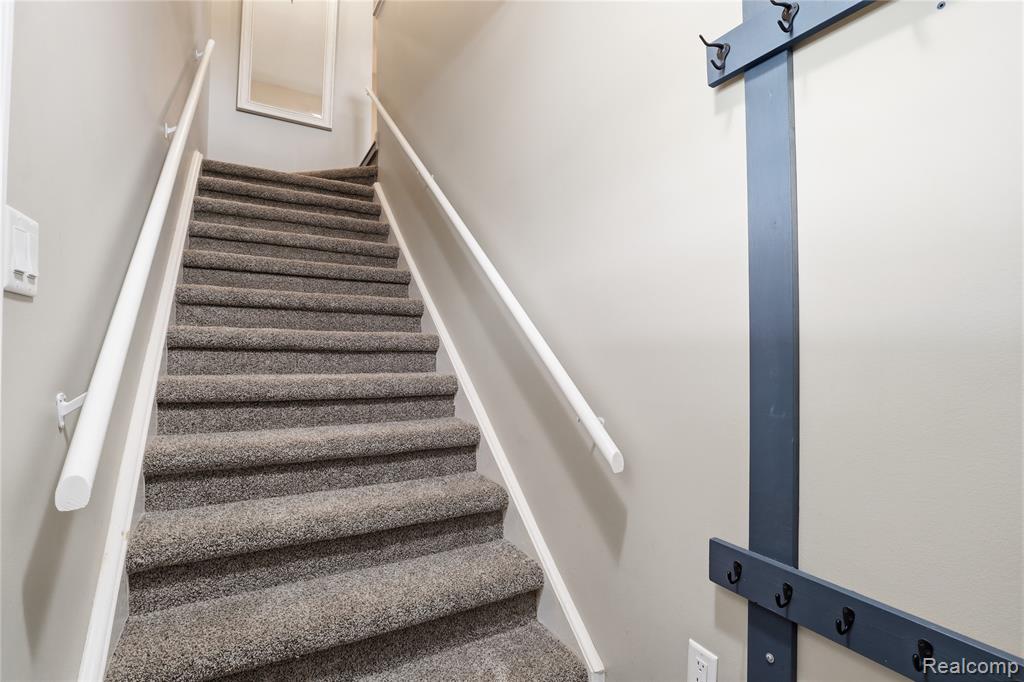 61212 Greenwood Drive, South Lyon, MI 48178 — Photo 11