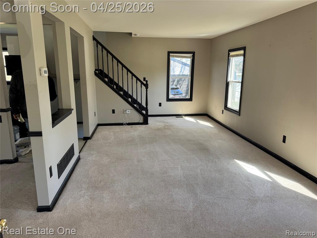 148 Marion Avenue, Waterford, MI 48328 — Photo 4