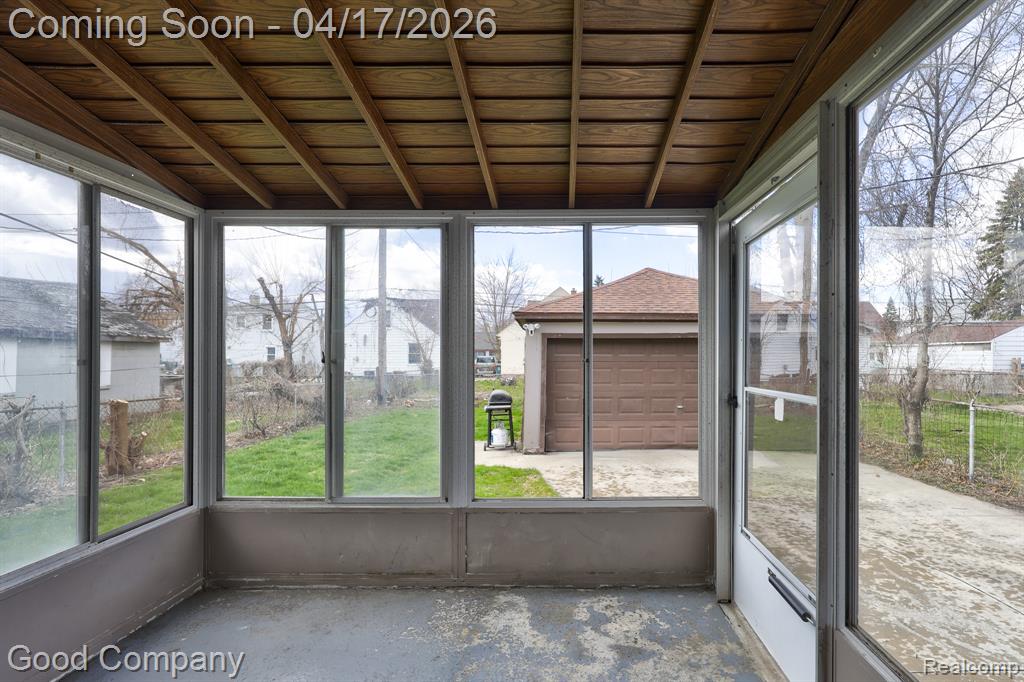 23067 Hazelwood Avenue, Hazel Park, MI 48030 — Photo 22