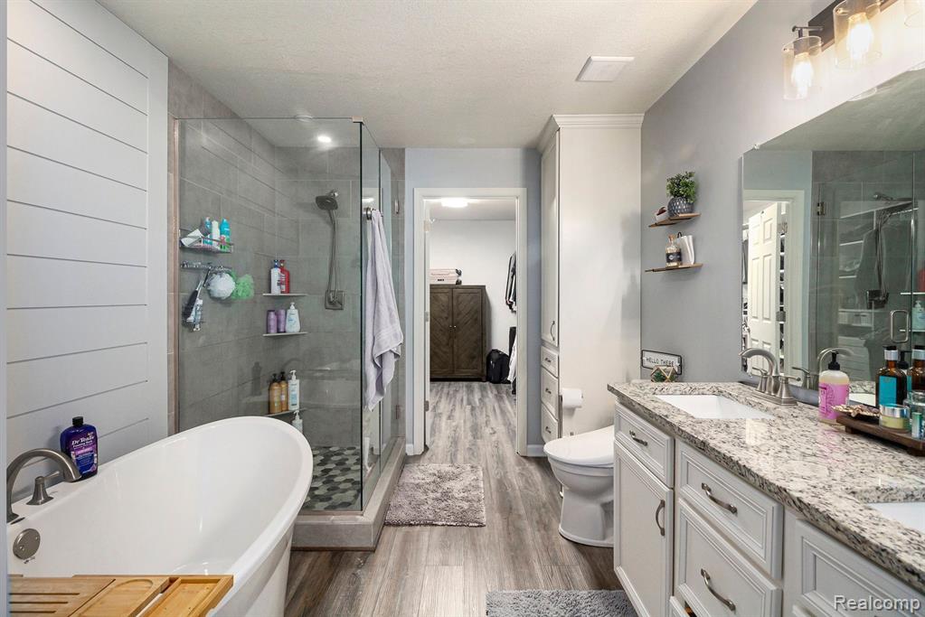 7491 DEER CREEK, Swartz Creek, MI 48473 — Photo 15