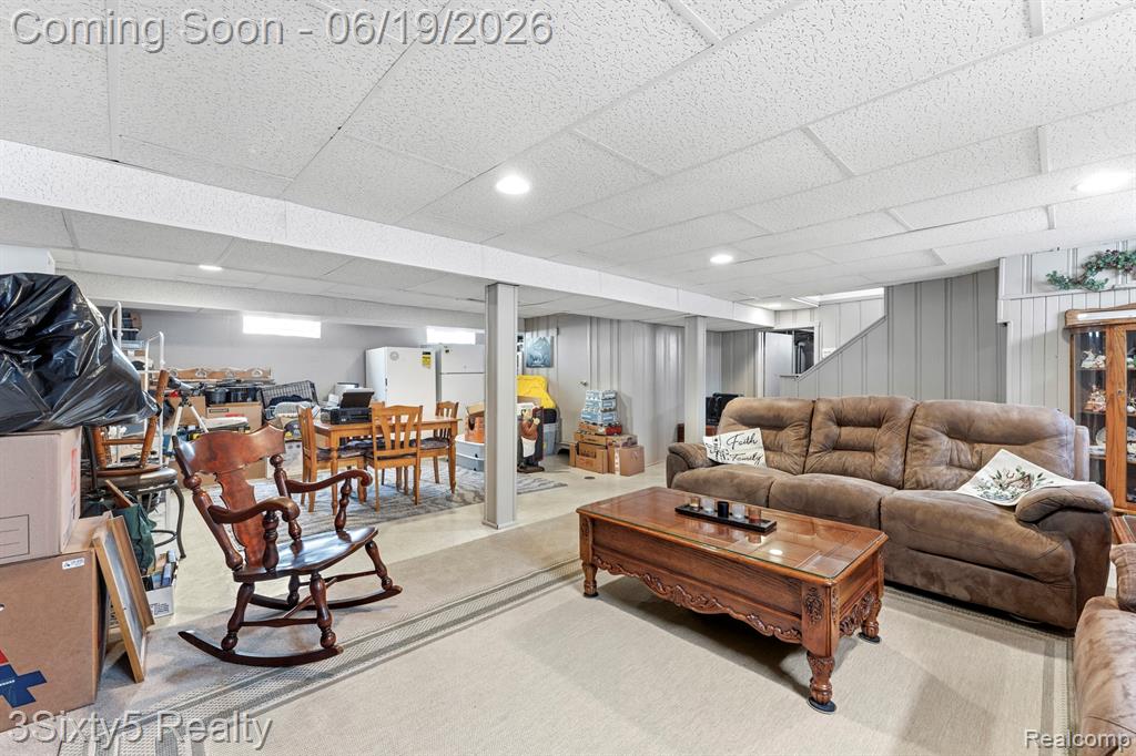 7646 Robinson Avenue, Allen Park, MI 48101 — Photo 19