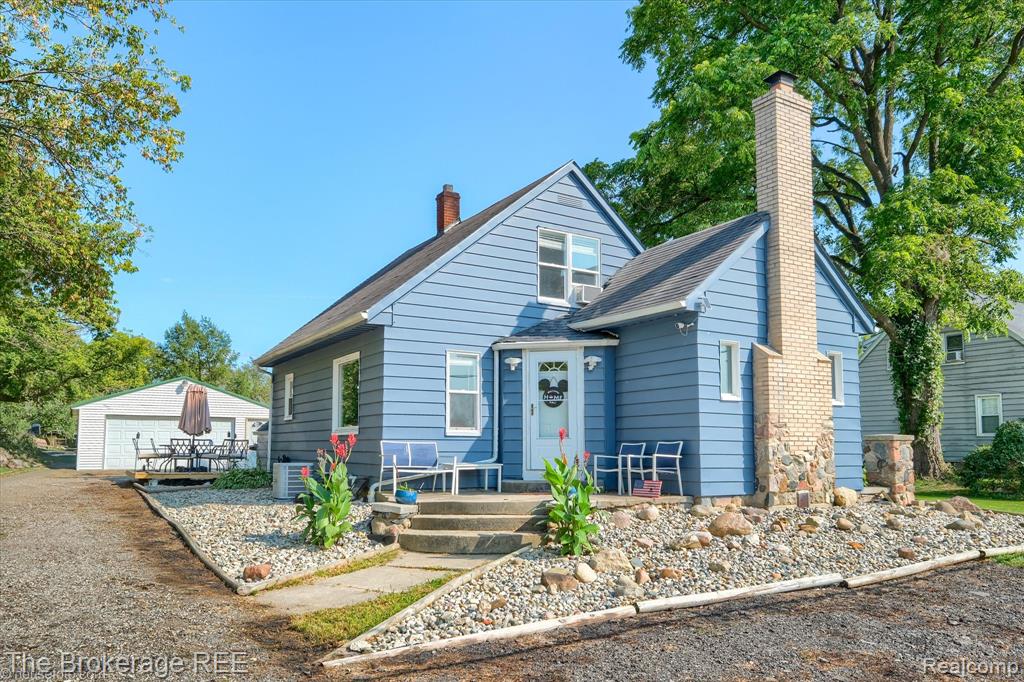 4168 N Irish Road, Davison, MI 48423 — front exterior