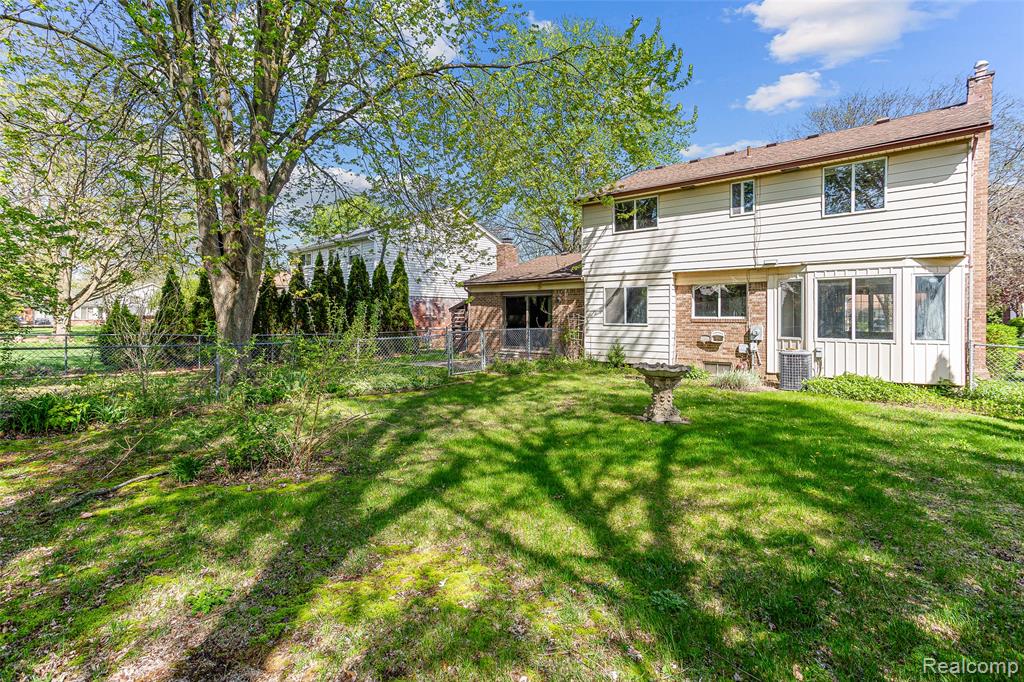 46323 Gainsborough Drive, Canton, MI 48187 — Photo 12