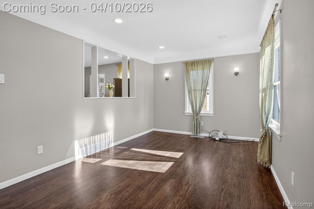 27352 Townley Street, Madison Heights, MI 48071 — Photo 7