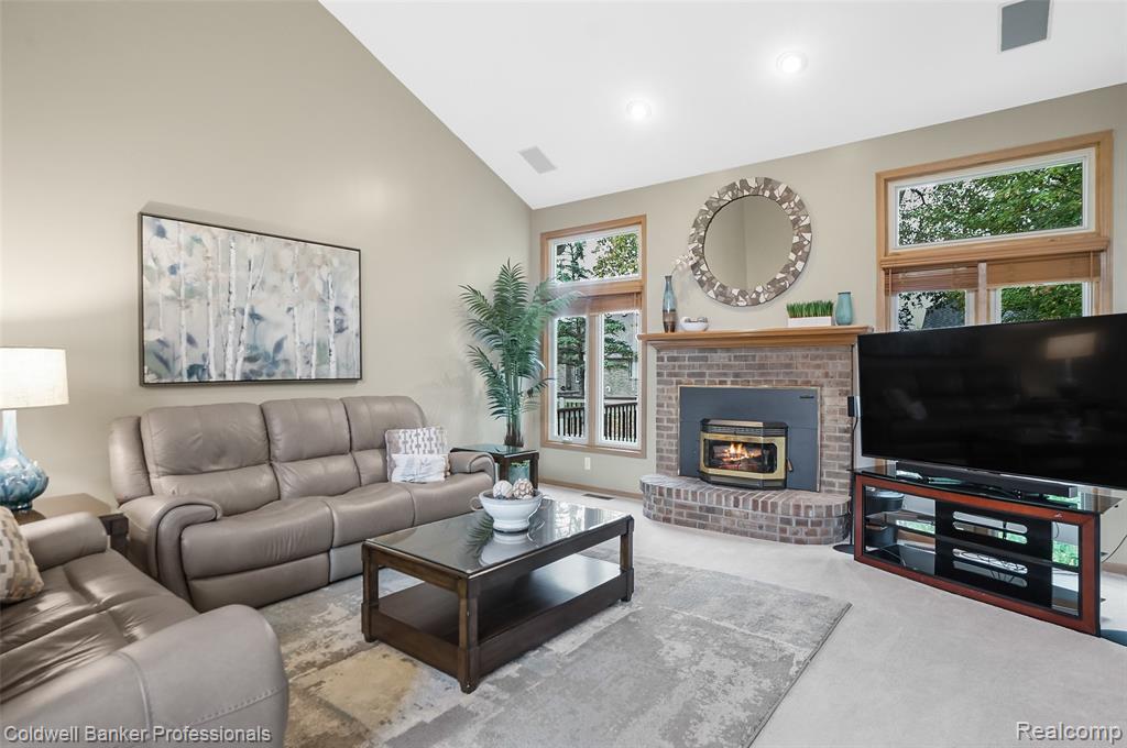 43246 Winterfield Drive, Sterling Heights, MI 48314 — Photo 8