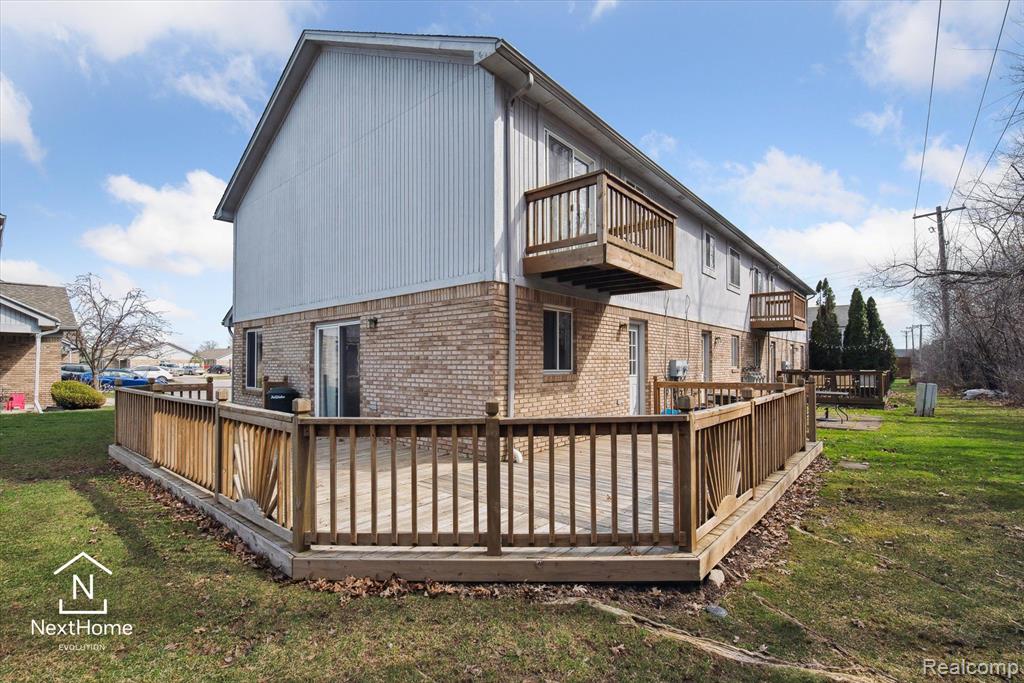 23490 READING, Trenton, MI 48183 — Photo 33