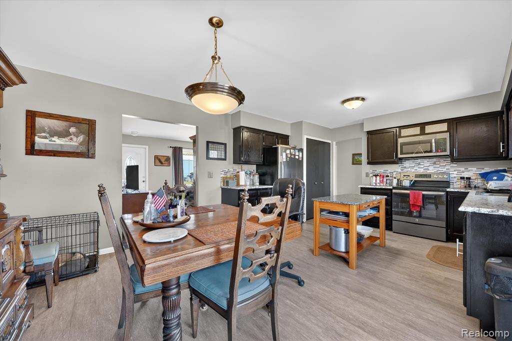 1109 Roods Lake Road, Lapeer, MI 48446 — Photo 11