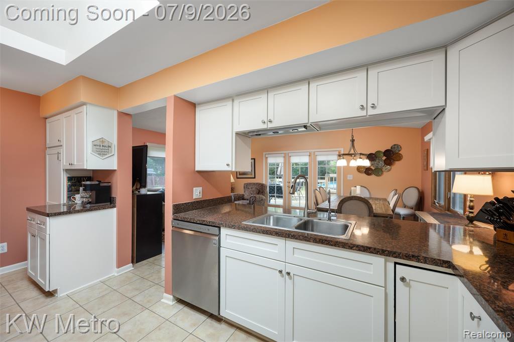 20665 Woodcrest Street, Harper Woods, MI 48225 — Photo 26