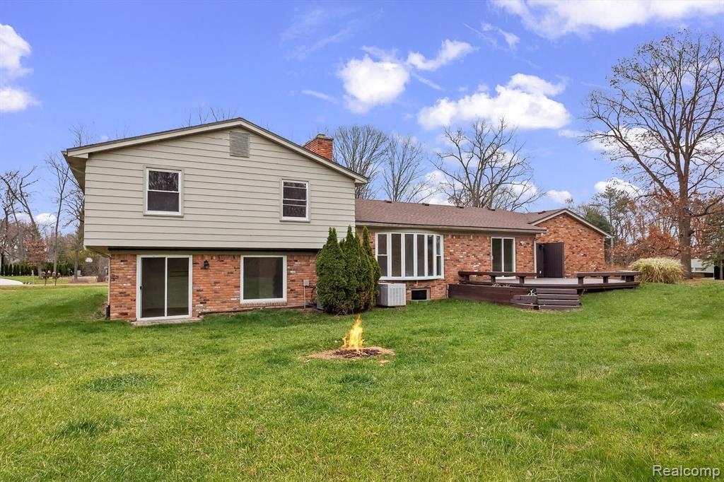 5570 FORMAN Drive, Bloomfield Hills, MI — Photo 3
