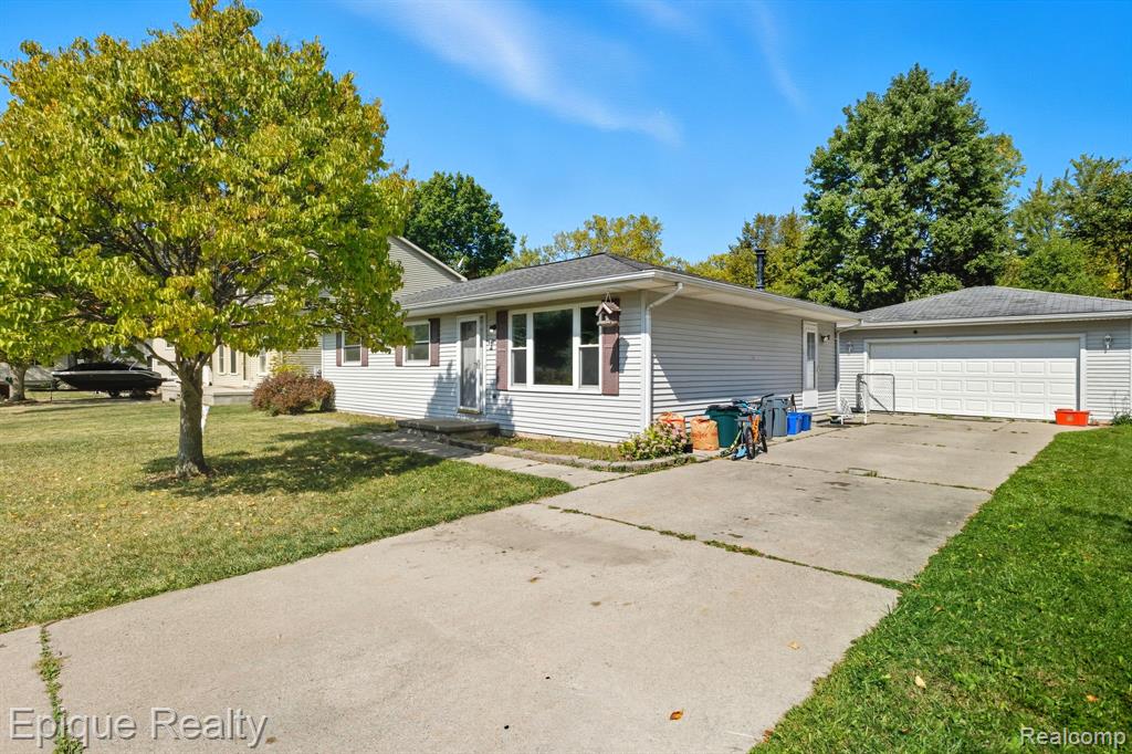 109 Murray Court, Marine, MI — Photo 4