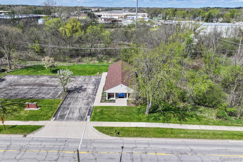 550 S Saginaw Street, Lapeer, MI 48446 — Photo 33