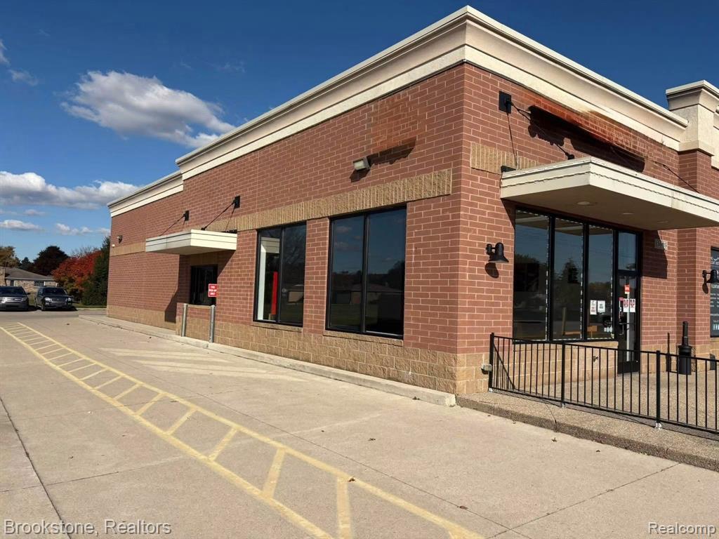 13903 19 Mile Road, Sterling Heights, MI 48313
