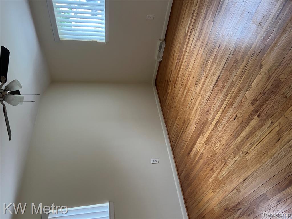 8251 Darlene Street, Warren, MI 48093 — Photo 8