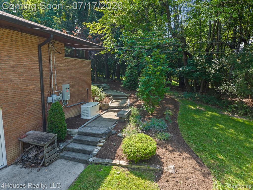 5717 Sussex Drive, Troy, MI 48098 — Photo 6