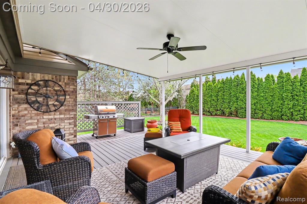 6883 Essex Court, Waterford, MI 48327 — Photo 23