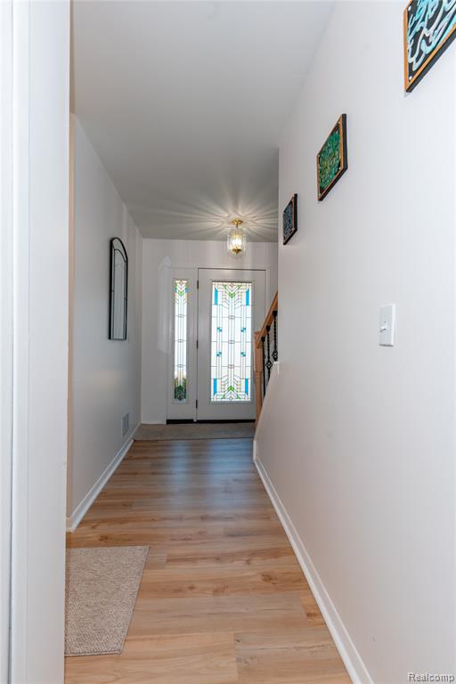 678 Kings Way, Canton, MI 48188 — Photo 16