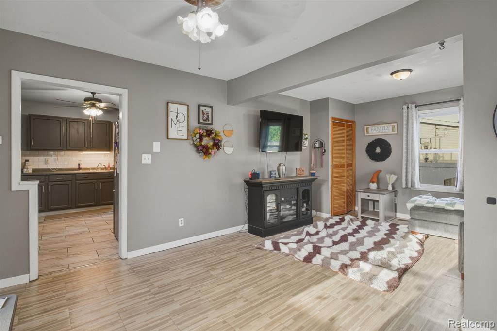 934 Cherry Street, Monroe, MI 48161 — Photo 5