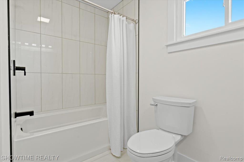 7100 DEWEESE Road, Jackson, MI 49201 — Photo 30