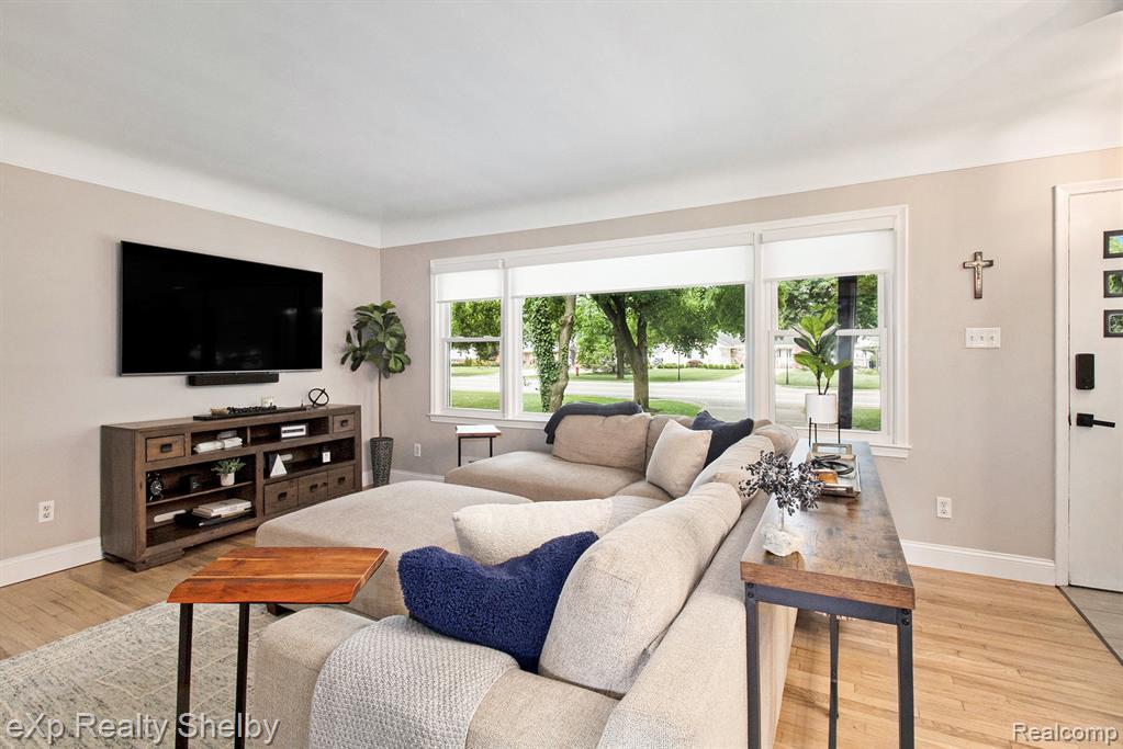 8873 S Main Street, Plymouth, MI 48170 — Photo 11