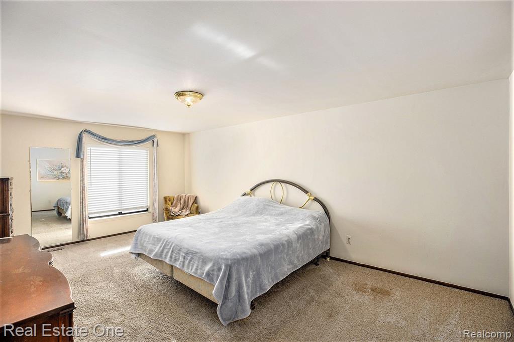 4423 Reilly Court, Troy, MI 48085 — Photo 13