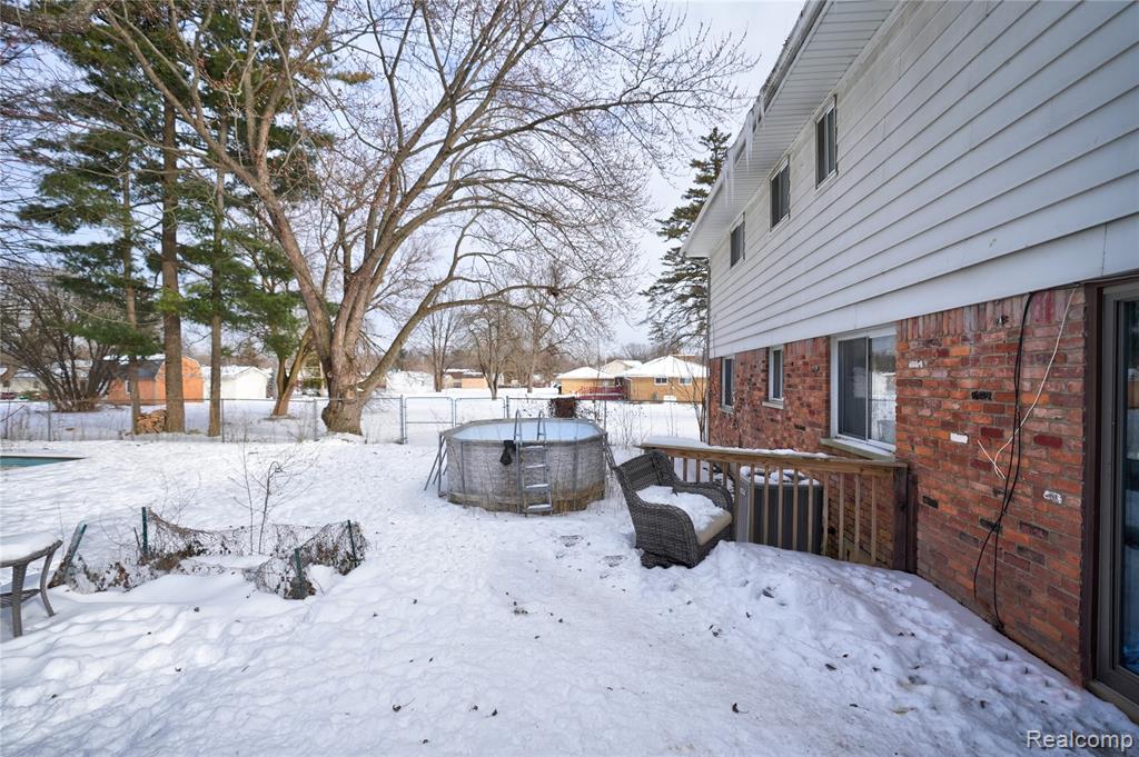 5189 Otsego Street, Burton, MI 48509 — Photo 28