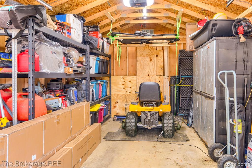 9404 E Lippincott Boulevard, Davison, MI 48423 — Photo 53