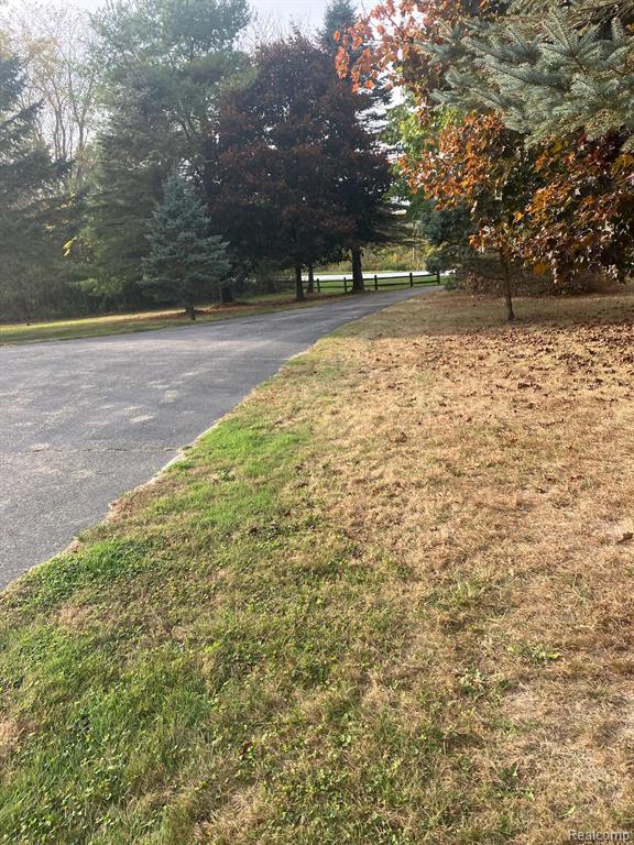 7211 Hewitt Road, MI 48032 — Photo 25