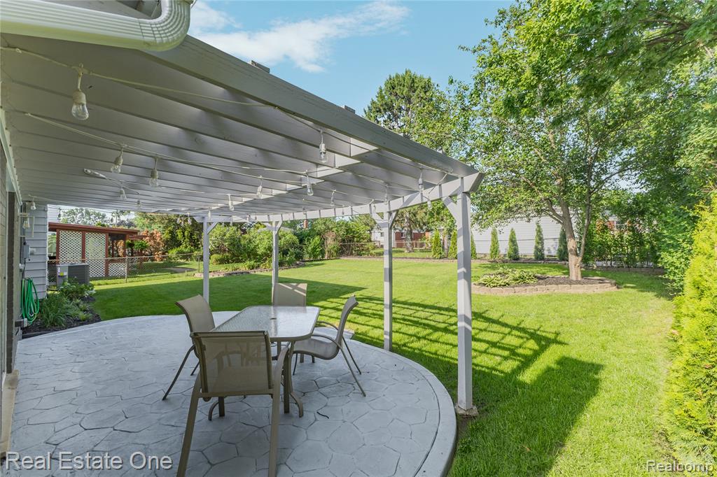 5011 Thorncroft Avenue, Royal Oak, MI 48073 — Photo 54