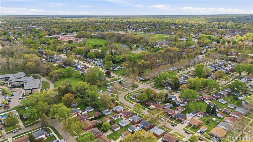 28146 Park Court, Madison Heights, MI 48071 — Photo 38