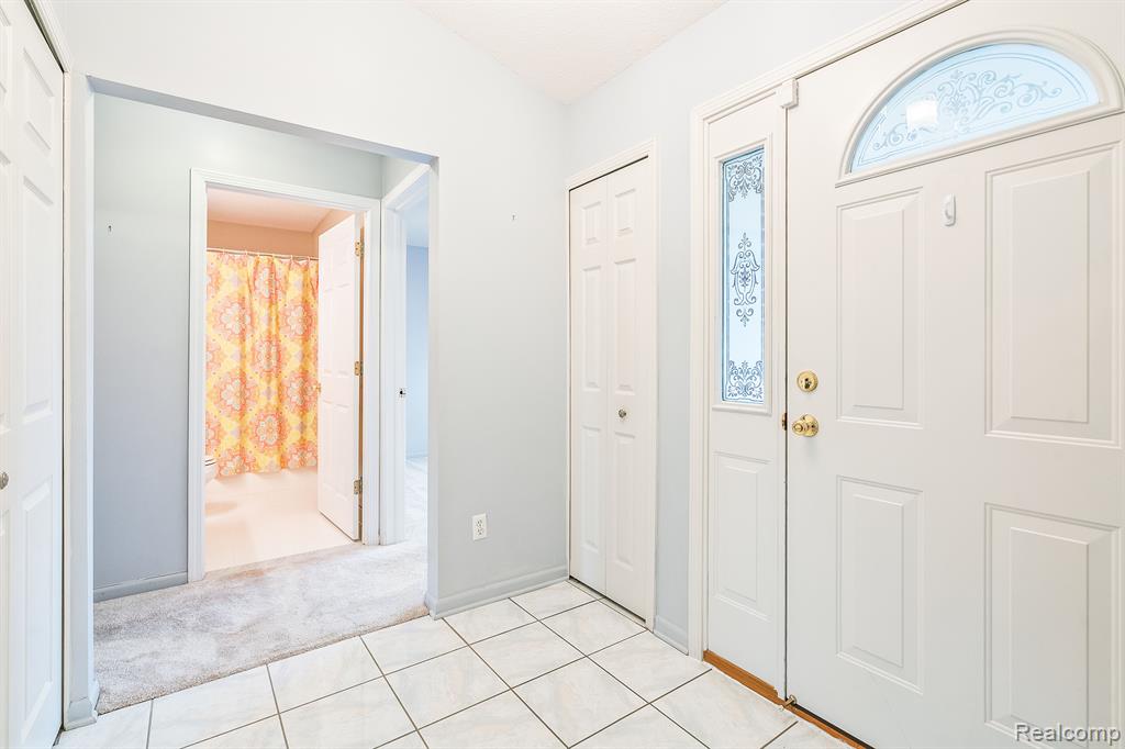 9556 WHEATGRASS Lane, Belleville, MI 48111 — Photo 4