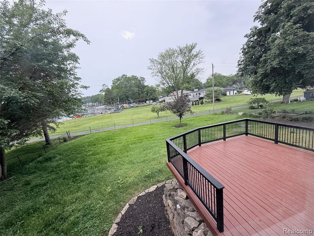 8965 Van Gordon Avenue, White Lake, MI — Photo 25