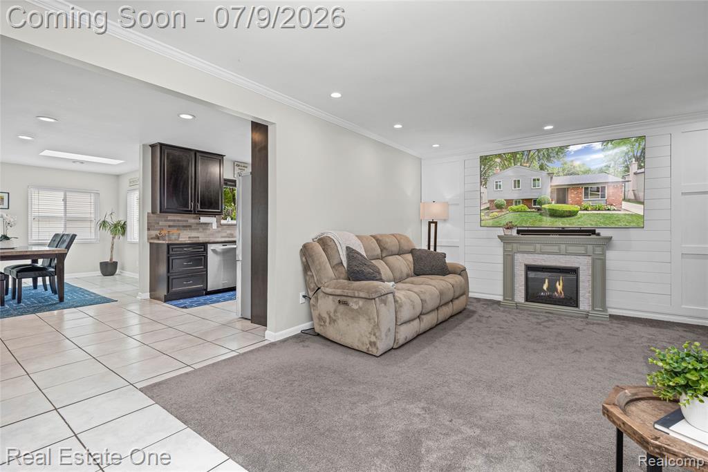 42118 Villanova Drive, Sterling Heights, MI 48313 — Photo 14