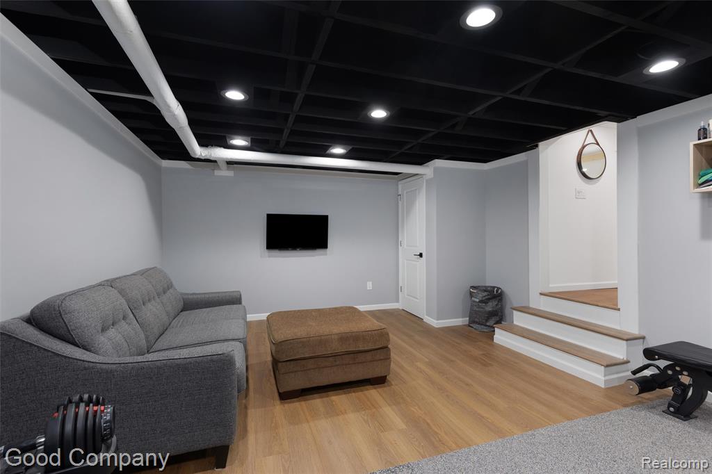 641 W WOODLAND Street, Ferndale, MI 48220 — Photo 44