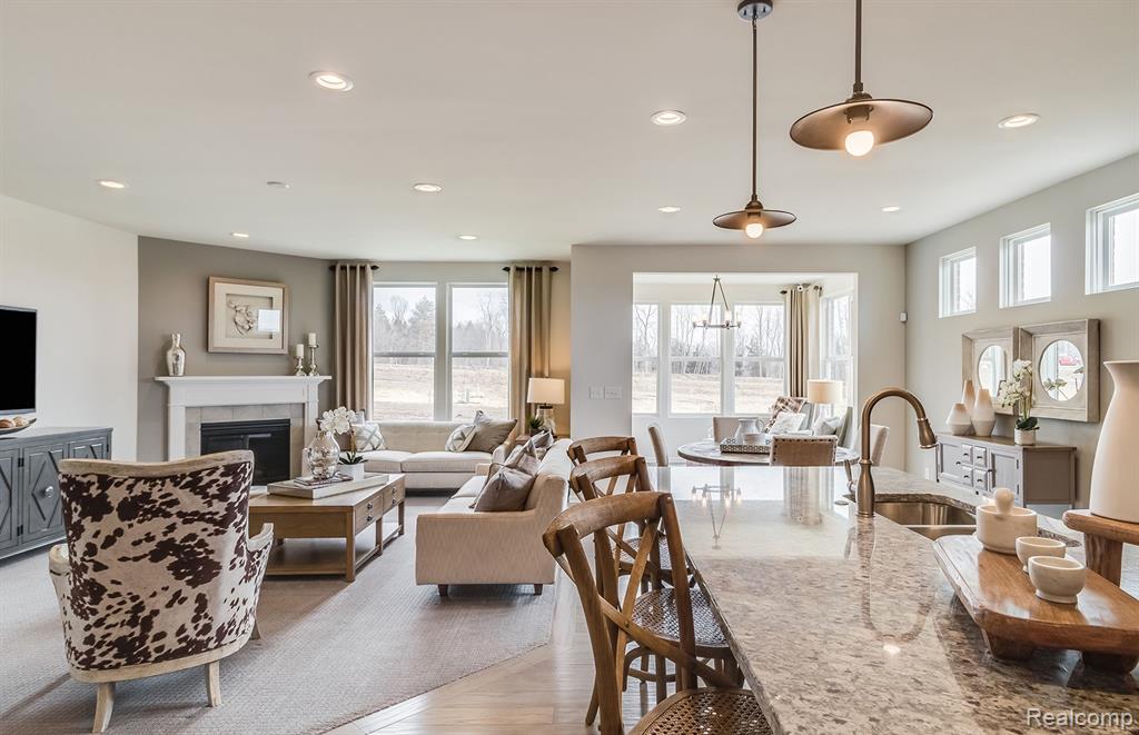 884 RISDON Trail S, Saline, MI 48176 — Photo 2