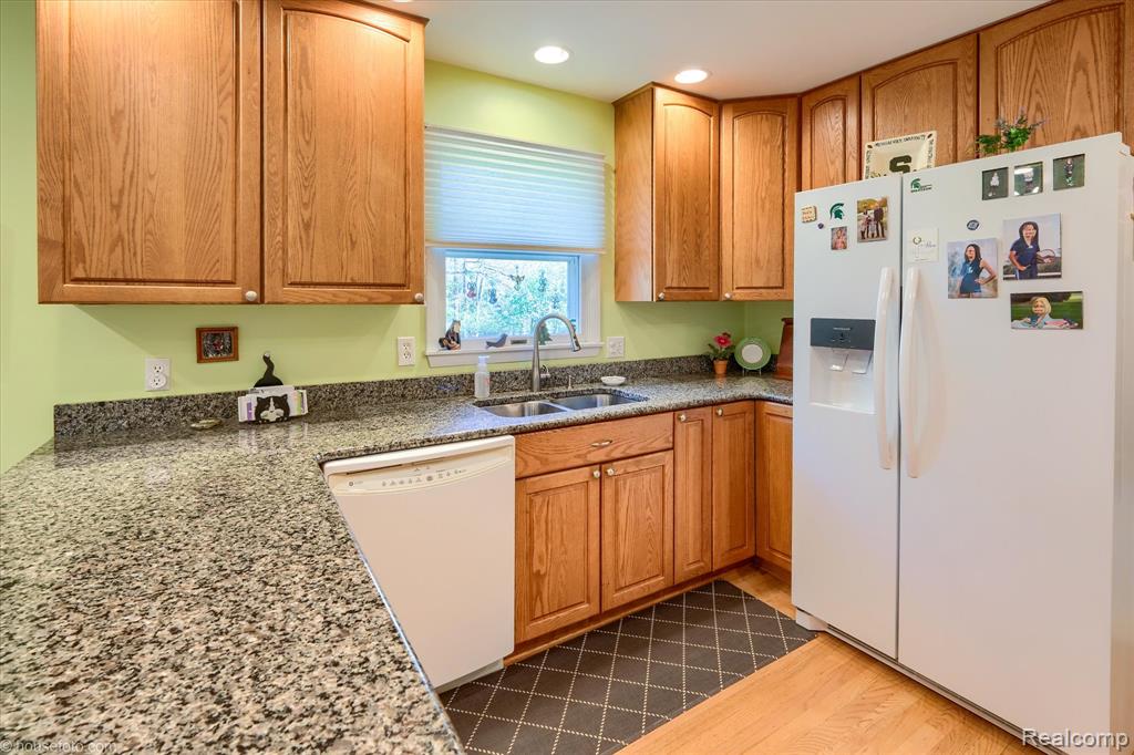2676 Porcupine Trail, Lapeer, MI 48446 — Photo 15